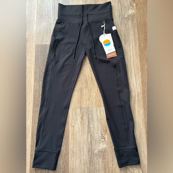 Vuori Pants - SOLD SOLD Vurori Womens Daily Pocket Leggin Black Sz Small VW490 NWT